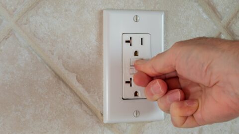 Why GFCI Outlet wont reset